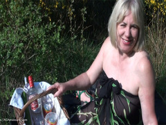 SpeedyBee - Wild In The Country Pt1 Video