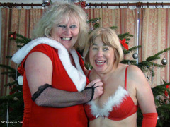 SpeedyBee - Waiting For Santa Video