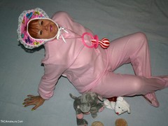 ValGasmic Exposed - Romping In Pink Gallery