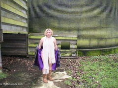 Barby - Barbys Winter Woodland Walk 2 Gallery