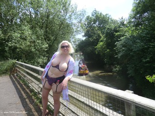 Barby - Sunday Afternoon Stroll Gallery