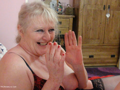 Claire Knight - Christmas Wish Pt1 Video