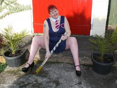 ValGasmic Exposed - Schoolie Gallery