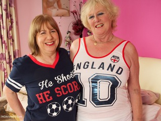 Claire Knight - The England Supporters