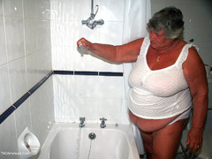 Grandma Libby - Bath Time Gallery