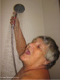 Lesbo Shower featuring Grandma Libby