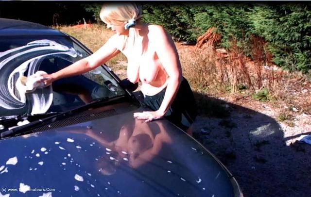Barby Slut - Car Wash Pt2 video