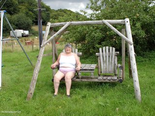 Grandma Libby - Garden Seat