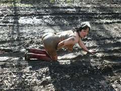 Mary Bitch - In The Mud Gallery