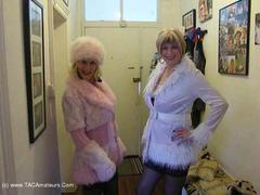 Dimonty - DiMonty  Molly Video