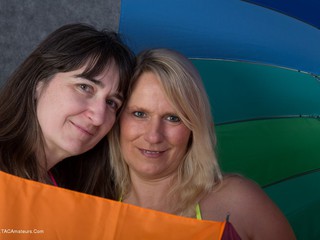 Sweet Susi - Bikini Milfs Gallery