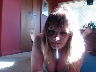 CougarBabe Jolee - Smoking In The Sunlight