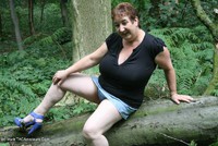 In The Woods featuring Kinky Carol Free Pic 1