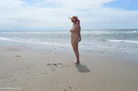 Beach Barby featuring Barby Slut Free Pic 1
