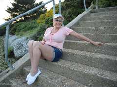 Dimonty - On Holiday Gallery