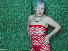 Savana - Red  Stretcy Gallery