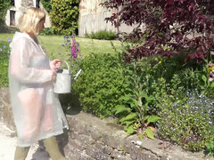 Dirty Doctor - Watering My Plants Pt1 Video