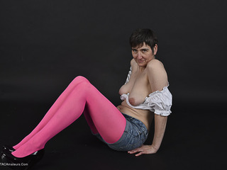 Hot Milf - Pink Pantyhose