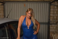 Latex Catsuit In The Garage featuring Sweet Susi Free Pic 1
