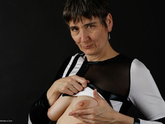 Hot Milf - Black  White Pt2 Gallery