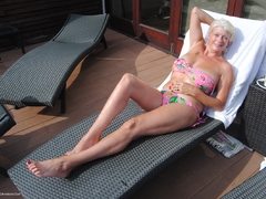 Dimonty - Out In The Summer Gallery