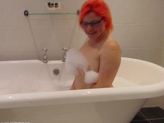 Mollie Foxxx - In The Bath Gallery