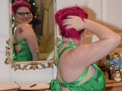 Mollie Foxxx - Posh Green Dress Gallery