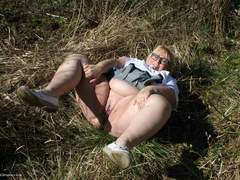 Lexie Cummings - Arseing About In The Sun Gallery