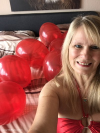 Red Crystal Balloons featuring Sweet Susi