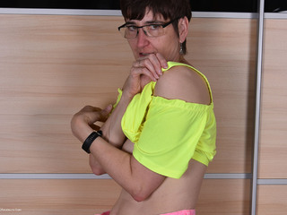 Hot Milf - My Neon Outfit Pt1