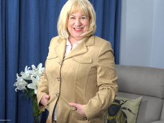 SpeedyBee - My New Suede Jacket Pt1 Video