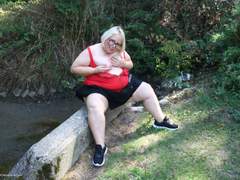 Lexie Cummings - Bridge Flash Pt1 Gallery