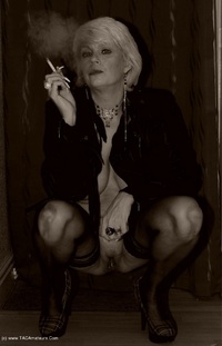Smoking In Black & White featuring Dimonty