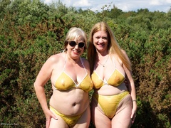 SpeedyBee - PVC Bikinis Gallery