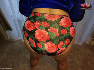 Busty Bliss - Rosey Granny Panties Gallery