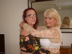 Dimonty - Dis Lesbo Lust Gallery