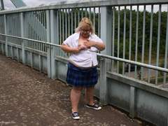 Lexie Cummings - Hanging Chains Gallery