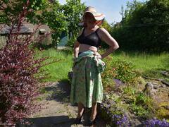 Barby Slut - Garden Shoot Gallery