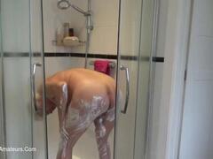 Dimonty - Shower Video