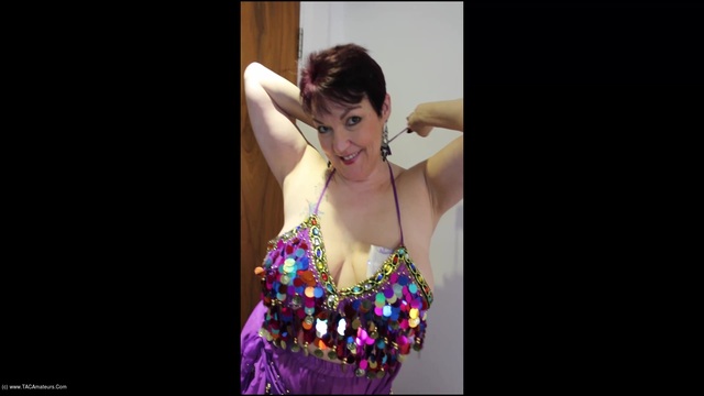 Layla Bird - Belly Dancing For Money video