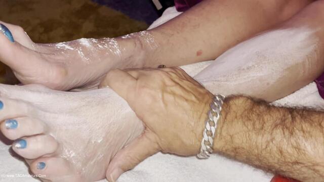 Sparkle - Talc Massage video