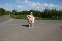 Flashing In The Sunshine Pt2 featuring Lexie Cummings Free Pic 1