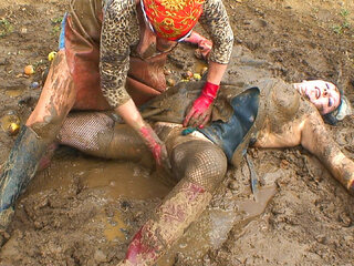 Mary Bitch - In The Mud With Helga Pt1