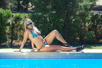 Bikini Time featuring Sweet Susi Free Pic 1