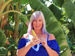 Melody - Royal Blue Bananas Pt1