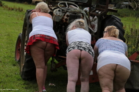 Three Tarts Flashing In A Field featuring Lexie Cummings Free Pic 1