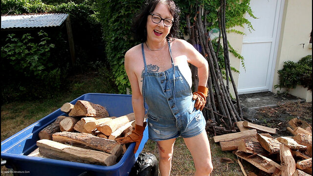 Mary Bitch - Storing The Wood For Winter Pt1 video