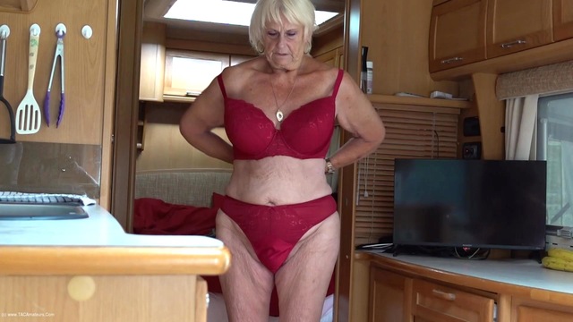 Sparkle - Getting some clothes on for once video