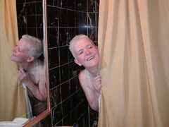 Tiffany Pearl - Hotel Shower Room Gallery