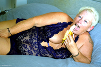 Peachy Likes Her Fruit featuring Princess Peachy Free Pic 1